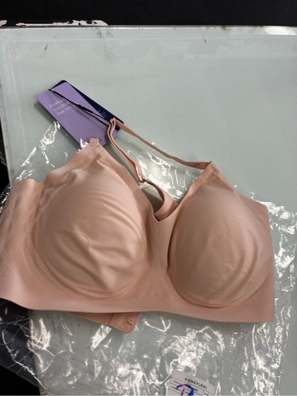 Honeylove Seamless Nude Blush Bra - Picture 2 of 13
